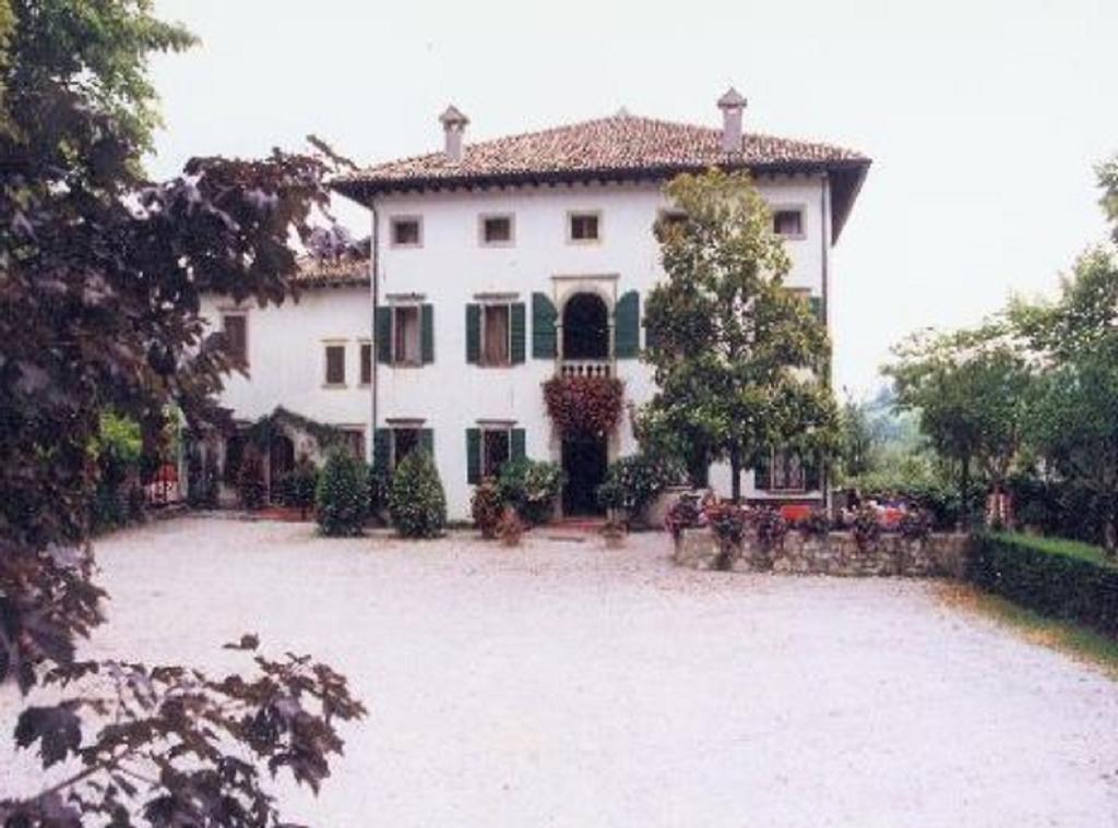 Albergo Ristorante Ai Pini Tarzo Buitenkant foto