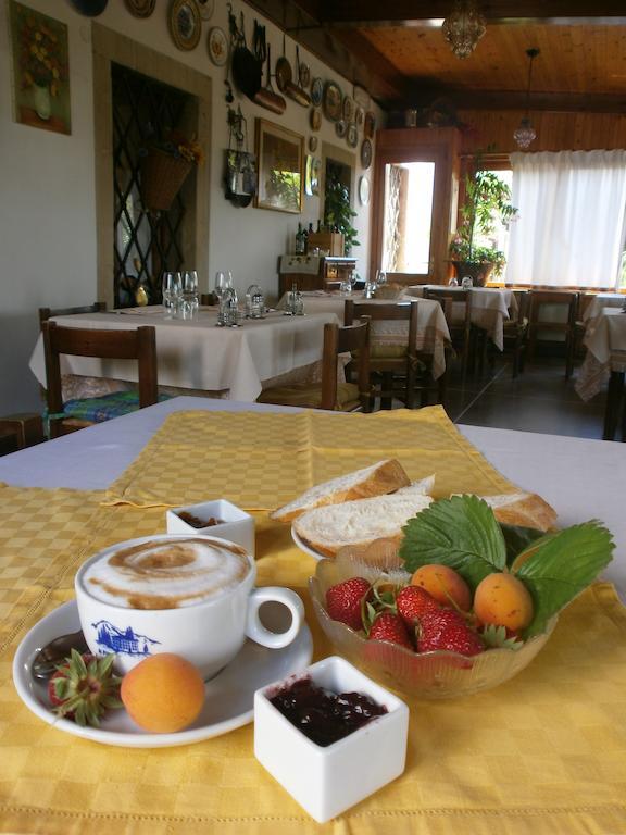 Albergo Ristorante Ai Pini Tarzo Buitenkant foto